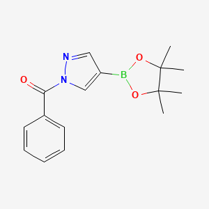 molecular formula C16H19BN2O3 B2834643 phenyl(4-(4,4,5,5-tetramethyl-1,3,2-dioxaborolan-2-yl)-1H-pyrazol-1-yl)methanone CAS No. 1562244-79-4