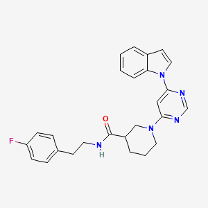 molecular formula C26H26FN5O B2836541 1-(6-(1H-吲哚-1-基)嘧啶-4-基)-N-(4-氟苯乙基)哌啶-3-甲酰胺 CAS No. 1797282-80-4