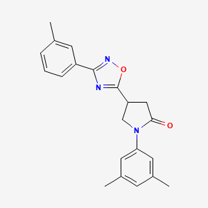 molecular formula C21H21N3O2 B2839636 1-(3,5-二甲基苯基)-4-[3-(3-甲基苯基)-1,2,4-噁二唑-5-基]吡咯烷-2-酮 CAS No. 941955-12-0