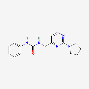 molecular formula C16H19N5O B2839831 1-Phenyl-3-((2-(pyrrolidin-1-yl)pyrimidin-4-yl)methyl)urea CAS No. 1797330-42-7