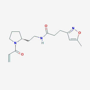 B2840849 3-(5-Methyl-1,2-oxazol-3-yl)-N-[2-[(2R)-1-prop-2-enoylpyrrolidin-2-yl]ethyl]propanamide CAS No. 2418596-40-2