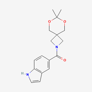 molecular formula C17H20N2O3 B2840932 (7,7-二甲基-6,8-二氧代-2-氮杂螺[3.5]壬烷-2-基)(1H-吲哚-5-基)甲酮 CAS No. 1396684-85-7