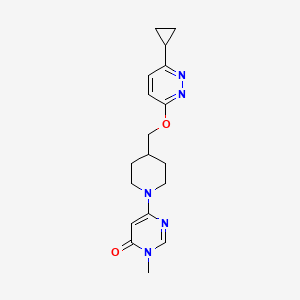 molecular formula C18H23N5O2 B2841104 6-[4-[(6-Cyclopropylpyridazin-3-yl)oxymethyl]piperidin-1-yl]-3-methylpyrimidin-4-one CAS No. 2319724-64-4