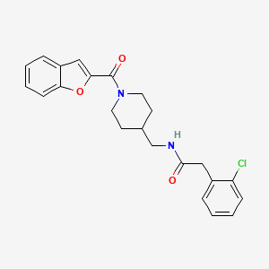 molecular formula C23H23ClN2O3 B2841271 N-((1-(苯并呋喃-2-甲酰)哌啶-4-基甲基)-2-(2-氯苯基)乙酰胺 CAS No. 1235268-70-8