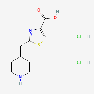 molecular formula C10H16Cl2N2O2S B2841626 2-(哌啶-4-基甲基)-1,3-噻唑-4-羧酸;二盐酸盐 CAS No. 2248343-83-9