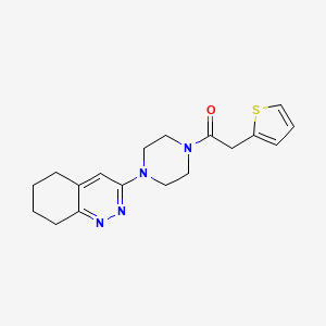 1-(4-(5,6,7,8-Tetrahydrocinnolin-3-yl)piperazin-1-yl)-2-(thiophen-2-yl)ethanone