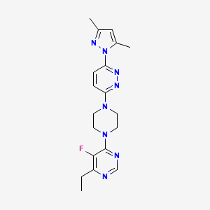 molecular formula C19H23FN8 B2841751 4-[4-[6-(3,5-Dimethylpyrazol-1-yl)pyridazin-3-yl]piperazin-1-yl]-6-ethyl-5-fluoropyrimidine CAS No. 2415464-82-1