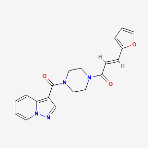 molecular formula C19H18N4O3 B2841866 (E)-3-(furan-2-yl)-1-(4-(pyrazolo[1,5-a]pyridine-3-carbonyl)piperazin-1-yl)prop-2-en-1-one CAS No. 1396889-79-4