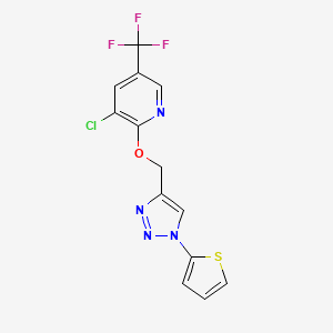 molecular formula C13H8ClF3N4OS B2842308 3-chloro-2-{[1-(thiophen-2-yl)-1H-1,2,3-triazol-4-yl]methoxy}-5-(trifluoromethyl)pyridine CAS No. 2085689-95-6