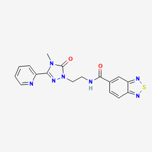 molecular formula C17H15N7O2S B2844988 N-(2-(4-甲基-5-氧代-3-(吡啶-2-基)-4,5-二氢-1H-1,2,4-三唑-1-基)乙基)苯并[c][1,2,5]噻二唑-5-基甲酰胺 CAS No. 1396682-39-5