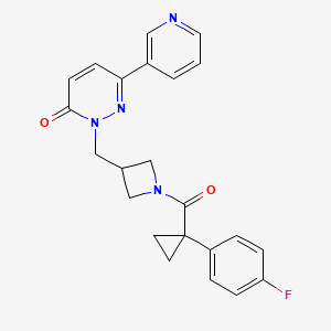 2-({1-[1-(4-Fluorophenyl)cyclopropanecarbonyl]azetidin-3-yl}methyl)-6-(pyridin-3-yl)-2,3-dihydropyridazin-3-one