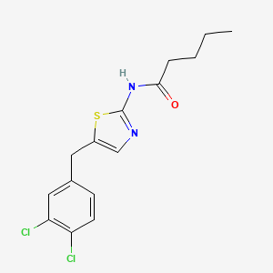 molecular formula C15H16Cl2N2OS B2845577 N-{5-[(3,4-dichlorophenyl)methyl]-1,3-thiazol-2-yl}pentanamide CAS No. 301306-19-4