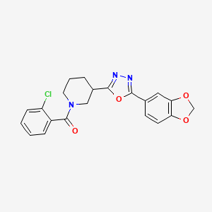 molecular formula C21H18ClN3O4 B2846452 (3-(5-(苯并[d][1,3]二噁杂环十五-5-基)-1,3,4-噁二唑-2-基)哌啶-1-基)(2-氯苯基)甲酮 CAS No. 1171675-62-9