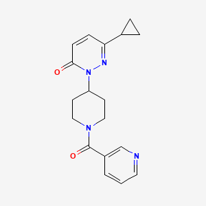 molecular formula C18H20N4O2 B2846893 6-Cyclopropyl-2-[1-(pyridine-3-carbonyl)piperidin-4-yl]pyridazin-3-one CAS No. 2309555-88-0