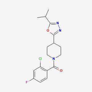 molecular formula C17H19ClFN3O2 B2846929 (2-Chloro-4-fluorophenyl)(4-(5-isopropyl-1,3,4-oxadiazol-2-yl)piperidin-1-yl)methanone CAS No. 1170073-65-0