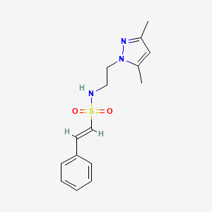 molecular formula C15H19N3O2S B2846931 (E)-N-(2-(3,5-二甲基-1H-吡唑-1-基)乙基)-2-苯乙烯磺酰胺 CAS No. 1226488-00-1