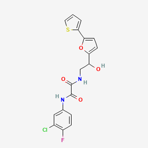 molecular formula C18H14ClFN2O4S B2847388 N'-(3-Chloro-4-fluorophenyl)-N-[2-hydroxy-2-(5-thiophen-2-ylfuran-2-yl)ethyl]oxamide CAS No. 2319851-82-4