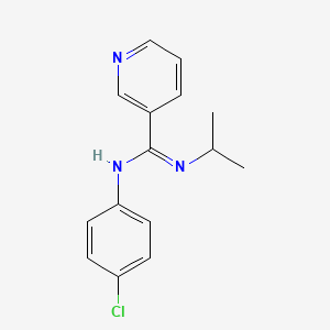 molecular formula C15H16ClN3 B2847580 N-(4-chlorophenyl)-N'-isopropyl-3-pyridinecarboximidamide CAS No. 338408-32-5