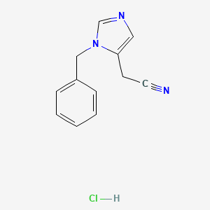 molecular formula C12H12ClN3 B2849385 (1-benzyl-1H-imidazol-5-yl)acetonitrile CAS No. 1256643-67-0; 1609406-86-1