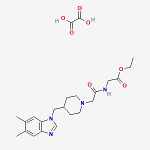 molecular formula C23H32N4O7 B2849560 ethyl 2-(2-(4-((5,6-dimethyl-1H-benzo[d]imidazol-1-yl)methyl)piperidin-1-yl)acetamido)acetate oxalate CAS No. 1351662-10-6