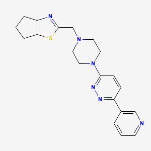 molecular formula C20H22N6S B2849876 2-[[4-(6-Pyridin-3-ylpyridazin-3-yl)piperazin-1-yl]methyl]-5,6-dihydro-4H-cyclopenta[d][1,3]thiazole CAS No. 2380086-02-0