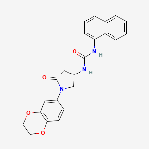 molecular formula C23H21N3O4 B2851342 1-(1-(2,3-Dihydrobenzo[b][1,4]dioxin-6-yl)-5-oxopyrrolidin-3-yl)-3-(naphthalen-1-yl)urea CAS No. 891113-52-3