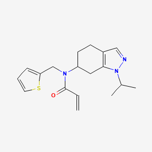 B2851727 N-(1-Propan-2-yl-4,5,6,7-tetrahydroindazol-6-yl)-N-(thiophen-2-ylmethyl)prop-2-enamide CAS No. 2411218-26-1
