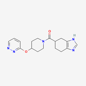 molecular formula C17H21N5O2 B2851809 (4-(pyridazin-3-yloxy)piperidin-1-yl)(4,5,6,7-tetrahydro-1H-benzo[d]imidazol-5-yl)methanone CAS No. 2034451-78-8
