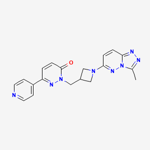 2-[(1-{3-Methyl-[1,2,4]triazolo[4,3-b]pyridazin-6-yl}azetidin-3-yl)methyl]-6-(pyridin-4-yl)-2,3-dihydropyridazin-3-one