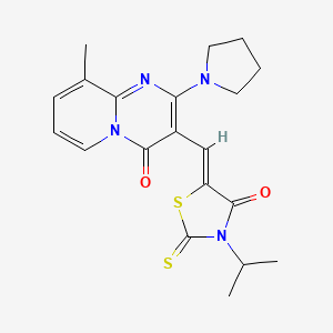 molecular formula C20H22N4O2S2 B2852302 (Z)-3-isopropyl-5-((9-methyl-4-oxo-2-(pyrrolidin-1-yl)-4H-pyrido[1,2-a]pyrimidin-3-yl)methylene)-2-thioxothiazolidin-4-one CAS No. 361995-06-4