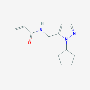 molecular formula C12H17N3O B2852941 N-[(2-Cyclopentylpyrazol-3-yl)methyl]prop-2-enamide CAS No. 2411263-11-9