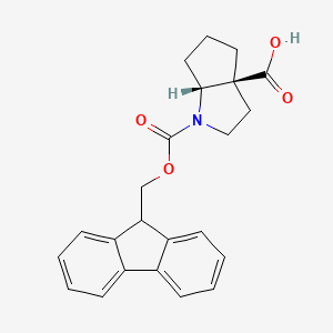 (3As,6aR)-1-(9H-fluoren-9-ylmethoxycarbonyl)-2,3,4,5,6,6a-hexahydrocyclopenta[b]pyrrole-3a-carboxylic acid