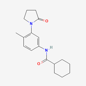 molecular formula C18H24N2O2 B2855201 N-(4-methyl-3-(2-oxopyrrolidin-1-yl)phenyl)cyclohexanecarboxamide CAS No. 941934-16-3