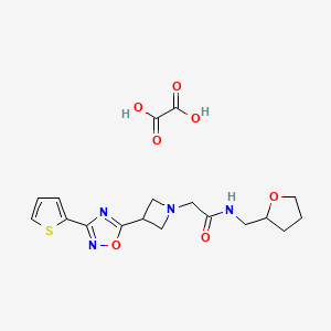 molecular formula C18H22N4O7S B2855458 N-((tetrahydrofuran-2-yl)methyl)-2-(3-(3-(thiophen-2-yl)-1,2,4-oxadiazol-5-yl)azetidin-1-yl)acetamide oxalate CAS No. 1351651-16-5