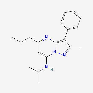 molecular formula C19H24N4 B2855491 2-methyl-3-phenyl-N-(propan-2-yl)-5-propylpyrazolo[1,5-a]pyrimidin-7-amine CAS No. 900263-48-1