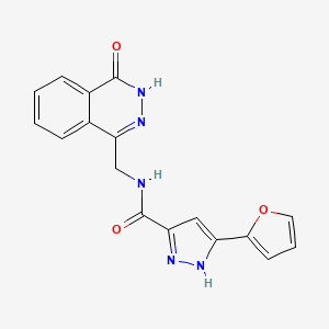 molecular formula C17H13N5O3 B2855672 3-(furan-2-yl)-N-((4-oxo-3,4-dihydrophthalazin-1-yl)methyl)-1H-pyrazole-5-carboxamide CAS No. 1297607-36-3