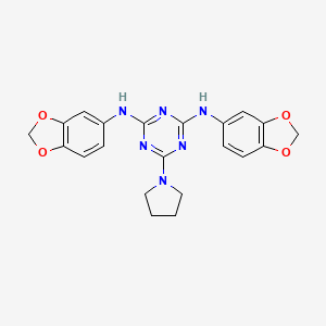molecular formula C21H20N6O4 B2855822 N,N'-bis(1,3-benzodioxol-5-yl)-6-(pyrrolidin-1-yl)-1,3,5-triazine-2,4-diamine CAS No. 898623-26-2