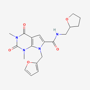 molecular formula C19H22N4O5 B2856063 7-(furan-2-ylmethyl)-1,3-dimethyl-2,4-dioxo-N-((tetrahydrofuran-2-yl)methyl)-2,3,4,7-tetrahydro-1H-pyrrolo[2,3-d]pyrimidine-6-carboxamide CAS No. 1040655-35-3