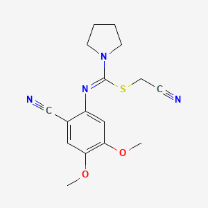 molecular formula C16H18N4O2S B2856558 氰基甲基 N-(2-氰基-4,5-二甲氧基苯基)-1-吡咯烷甲酰亚胺硫代酯 CAS No. 866040-15-5