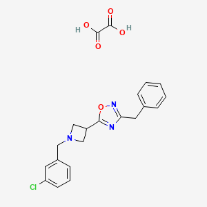 molecular formula C21H20ClN3O5 B2856574 3-苄基-5-(1-(3-氯苄基)氮杂环丁-3-基)-1,2,4-恶二唑草酸盐 CAS No. 1428347-43-6