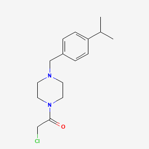 2-Chloro-1-[4-[(4-propan-2-ylphenyl)methyl]piperazin-1-yl]ethanone