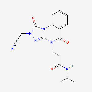molecular formula C17H18N6O3 B2858790 3-(2-(氰基甲基)-1,5-二氧代-1,2-二氢-[1,2,4]三唑并[4,3-a]喹唑啉-4(5H)-基)-N-异丙基丙酰胺 CAS No. 1115900-72-5