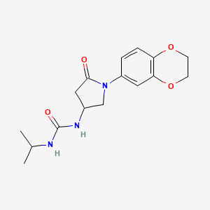 1-(1-(2,3-Dihydrobenzo[b][1,4]dioxin-6-yl)-5-oxopyrrolidin-3-yl)-3-isopropylurea