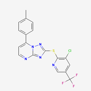 molecular formula C18H11ClF3N5S B2860176 2-((3-Chloro-5-(trifluoromethyl)-2-pyridinyl)sulfanyl)-7-(4-methylphenyl)(1,2,4)triazolo[1,5-a]pyrimidine CAS No. 338775-16-9