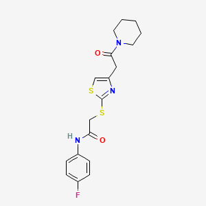molecular formula C18H20FN3O2S2 B2861223 N-(4-fluorophenyl)-2-((4-(2-oxo-2-(piperidin-1-yl)ethyl)thiazol-2-yl)thio)acetamide CAS No. 941921-59-1