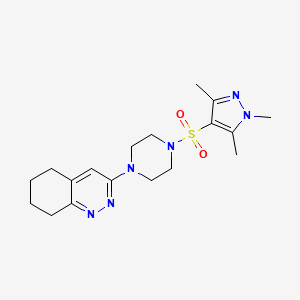 molecular formula C18H26N6O2S B2861277 3-(4-((1,3,5-三甲基-1H-吡唑-4-基)磺酰基)哌嗪-1-基)-5,6,7,8-四氢苯并喹啉 CAS No. 2034410-43-8