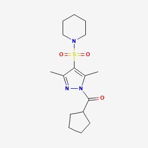 B2862113 cyclopentyl(3,5-dimethyl-4-(piperidin-1-ylsulfonyl)-1H-pyrazol-1-yl)methanone CAS No. 1019105-41-9