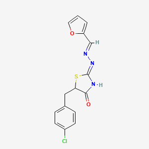 molecular formula C15H12ClN3O2S B2862675 5-(4-氯苄基)-2-(呋喃-2-基亚甲基-腙)-噻唑烷-4-酮 CAS No. 306321-30-2