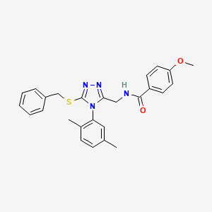 molecular formula C26H26N4O2S B2862799 N-[[5-苄基硫烷基-4-(2,5-二甲基苯基)-1,2,4-三唑-3-基]甲基]-4-甲氧基苯甲酰胺 CAS No. 476433-19-9