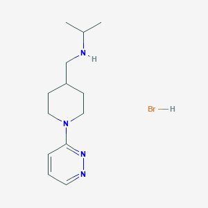 molecular formula C13H23BrN4 B2863734 N-[(1-Pyridazin-3-ylpiperidin-4-yl)methyl]propan-2-amine;hydrobromide CAS No. 2377030-75-4